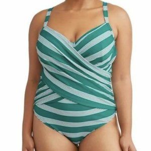 Terra & Sky 2X Swimsuit One Piece Green White Striped Lined Underwired